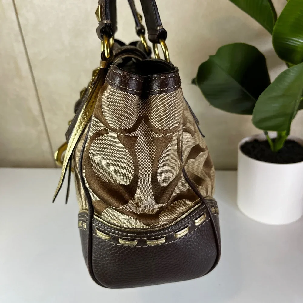 ♡ Coach Hamptons Horsebit Top Handle Bag F10313 ♡
